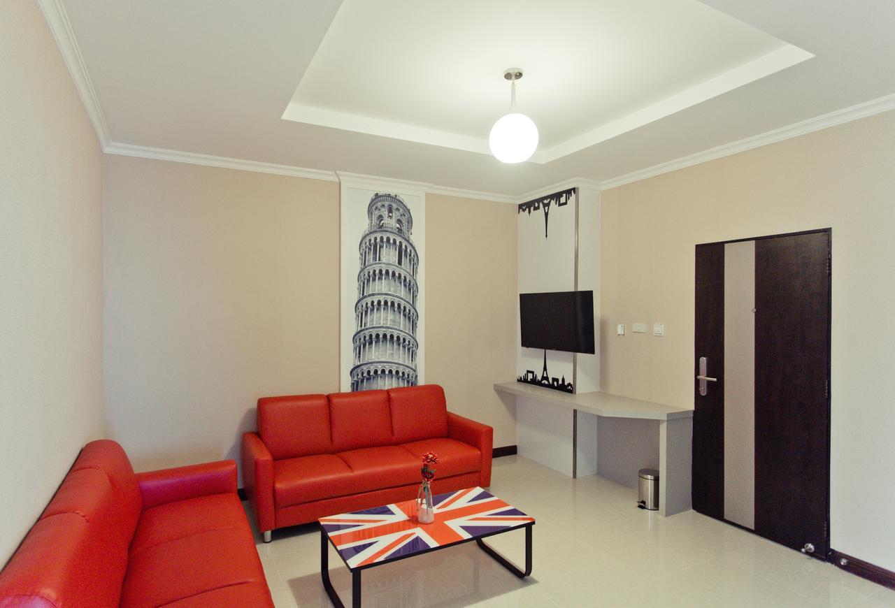 The Proud Hotel Убонратчатхани Номер фото
